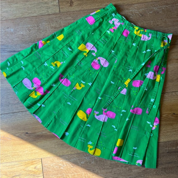 Vintage Hand Crafted Green Pleated Skirt with Pink  Yellow Whales Whimsy Preppy - Picture 1 of 12